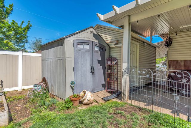 127 W 300 N, Springville, UT 84663