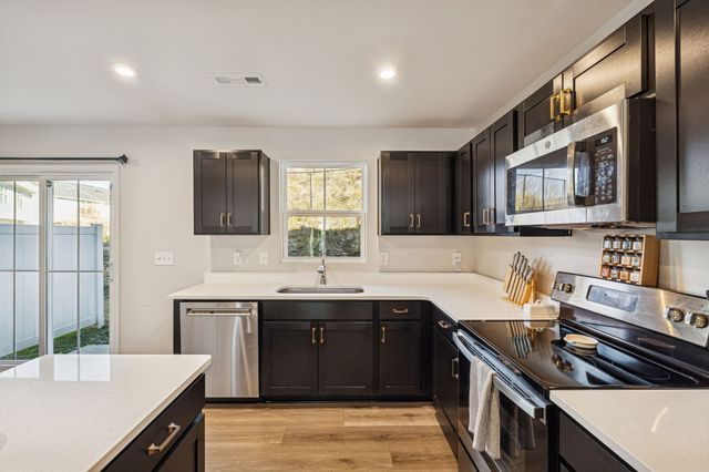 1635 Mountain Ash Ln, Antioch, TN 37013