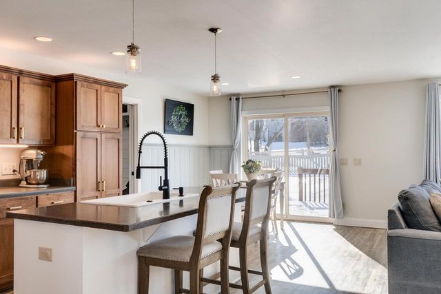 10235 Meandering Way, Verona, WI 53593