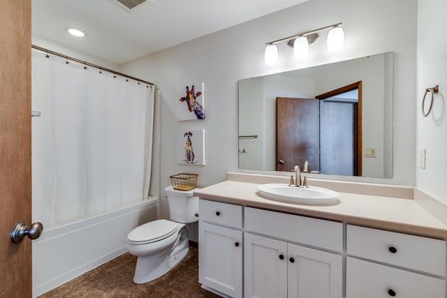 10235 Meandering Way, Verona, WI 53593