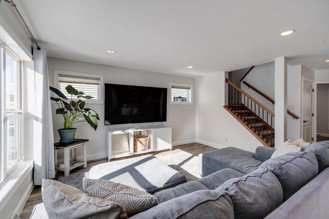 10235 Meandering Way, Verona, WI 53593