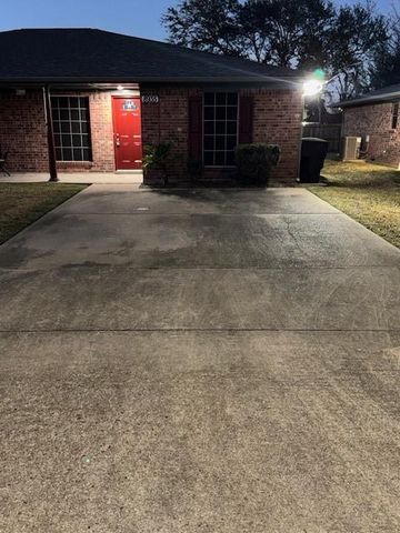 8935 Dirby Street, Houston, TX 77075