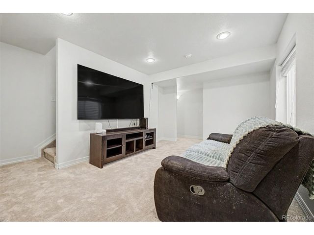 2720 Bridle Dr, Mead, CO 80542