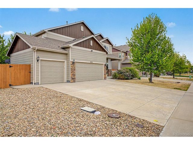 2720 Bridle Dr, Mead, CO 80542