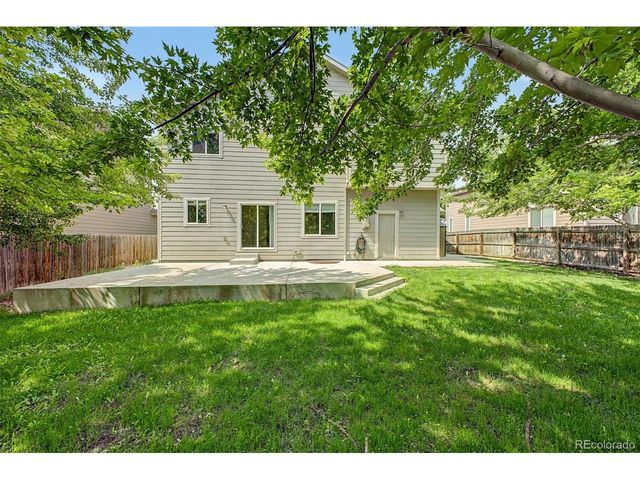 2720 Bridle Dr, Mead, CO 80542