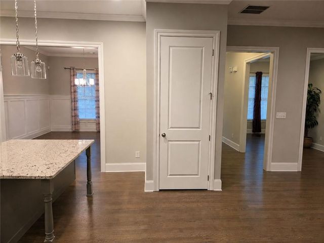 202 Golden Banner Avenue, Marietta, GA 30060