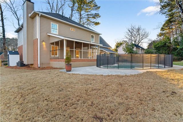 140 Derby Forest Court, Roswell, GA 30076