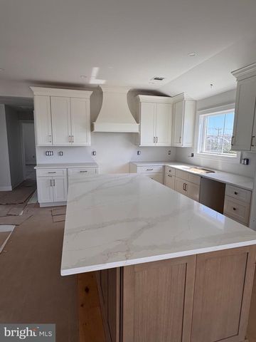1034-B LONG BEACH BLVD, Long Beach Township, NJ 08008