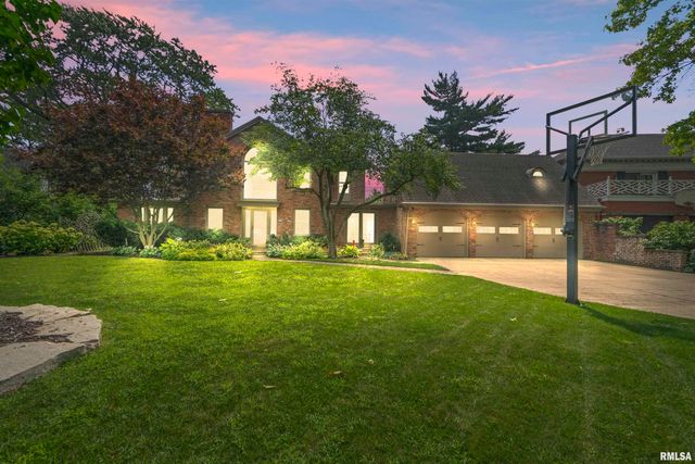 5934 N ELM Lane, Peoria, IL 61614