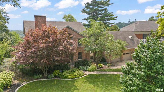 5934 N ELM Lane, Peoria, IL 61614