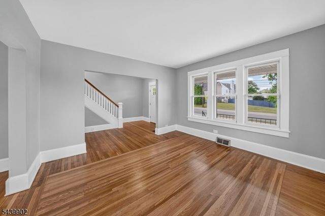 725 Belvidere Rd, Lopatcong Twp., NJ 08865