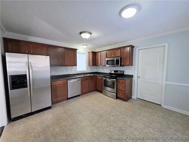 2604 Daniel Boone Lane, Hope Mills, NC 28348