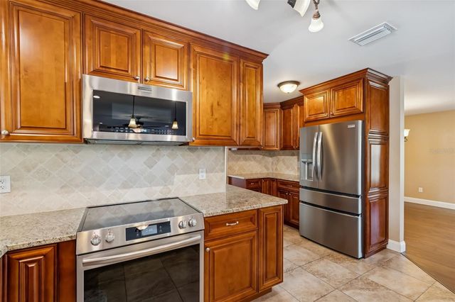 3106 LAKE ELLEN DRIVE, Tampa, FL 33618