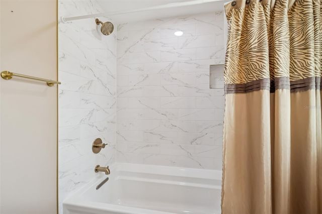 3106 LAKE ELLEN DRIVE, Tampa, FL 33618