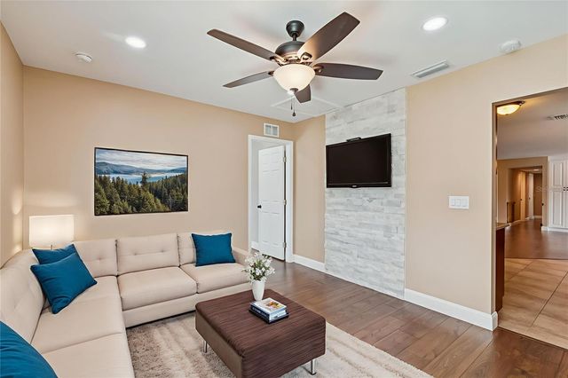 3106 LAKE ELLEN DRIVE, Tampa, FL 33618