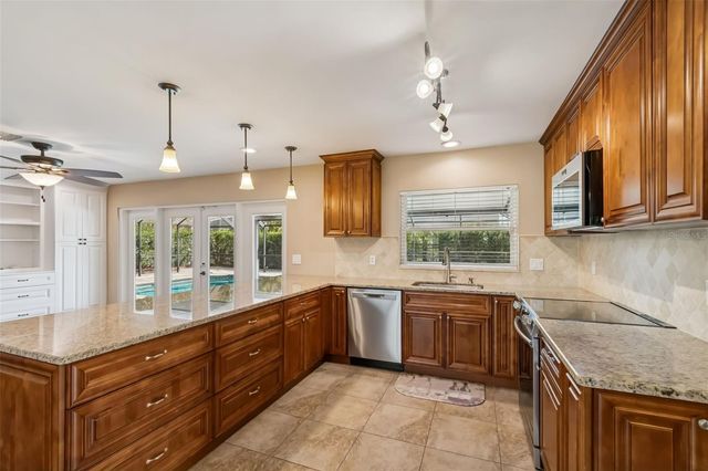 3106 LAKE ELLEN DRIVE, Tampa, FL 33618