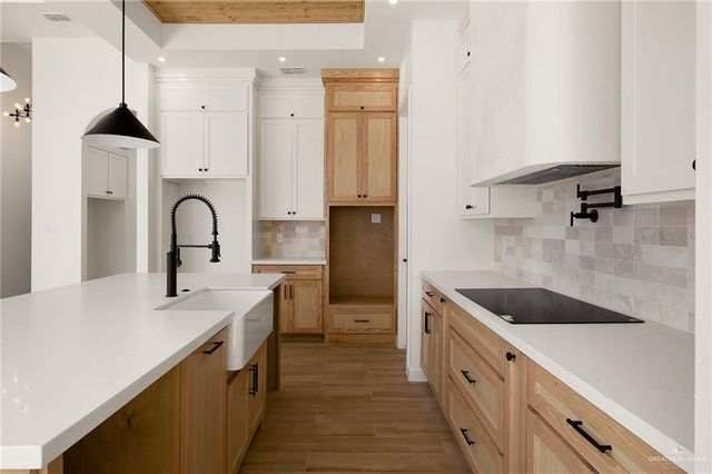 1012 N Trinity Street, Edinburg, TX 78541