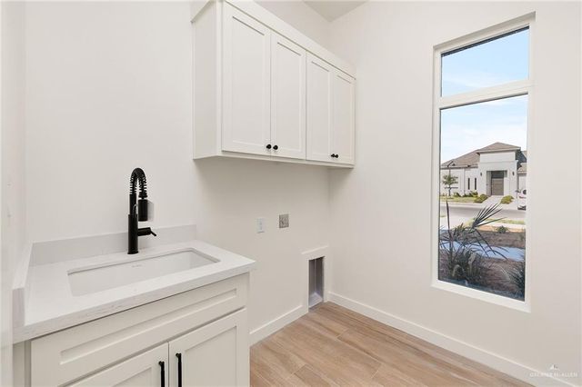 1012 N Trinity Street, Edinburg, TX 78541