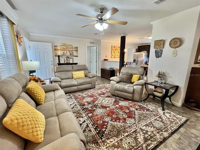 102 DOGWOOD TRAIL, Leesburg, FL 34748