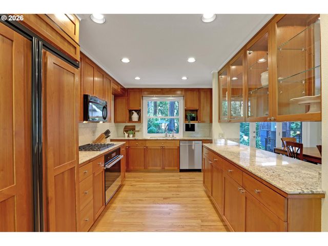 130 Nw 101ST Ave, Portland, OR 97229