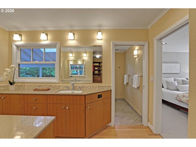130 Nw 101ST Ave, Portland, OR 97229