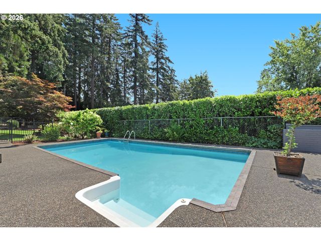 130 Nw 101ST Ave, Portland, OR 97229