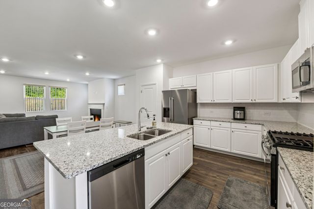 1763 Fawlocke Run, Loganville, GA 30052