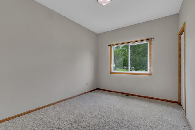 1012 Cory Lane, Saint Cloud, MN 56303