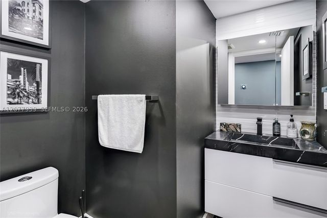 2555 Collins Ave PH114, Miami Beach, FL 33140