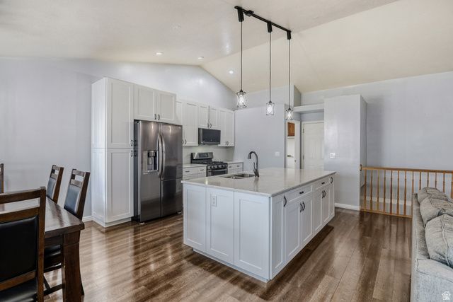 6456 S MOUNT WHITNEY LN, Salt Lake City, UT 84118