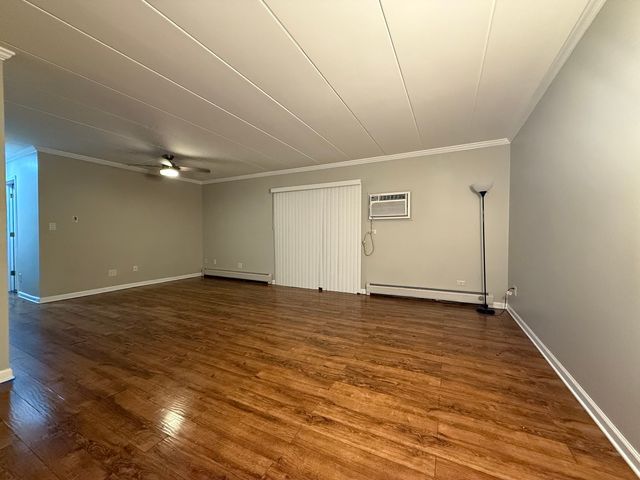 154 E Bailey Road G, Naperville, IL 60565