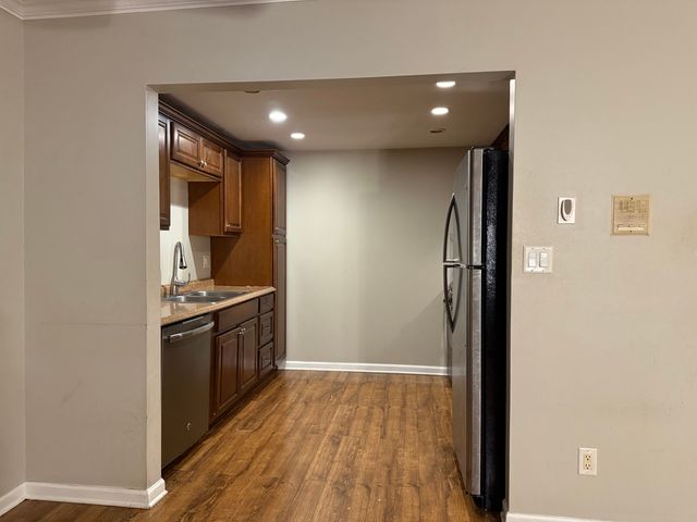 154 E Bailey Road G, Naperville, IL 60565