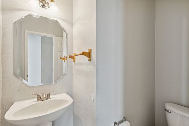 1756 Hidden Brook Drive, Grand Prairie, TX 75050