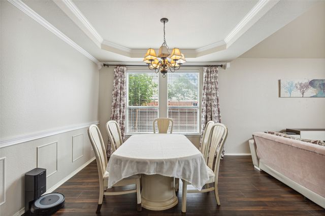 1756 Hidden Brook Drive, Grand Prairie, TX 75050