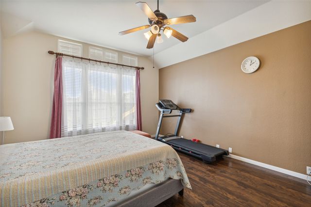 1756 Hidden Brook Drive, Grand Prairie, TX 75050