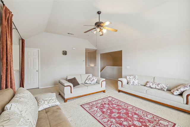 1756 Hidden Brook Drive, Grand Prairie, TX 75050