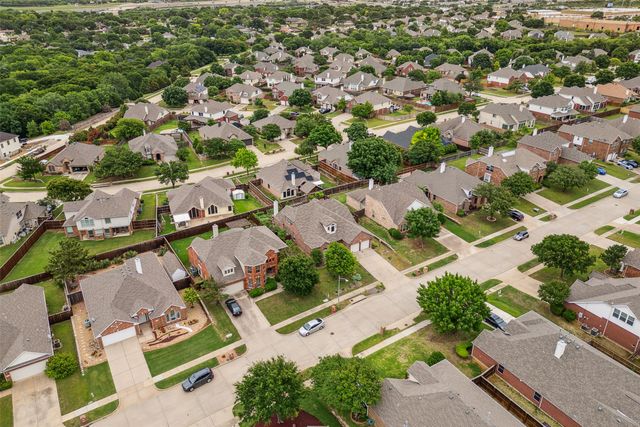 1756 Hidden Brook Drive, Grand Prairie, TX 75050