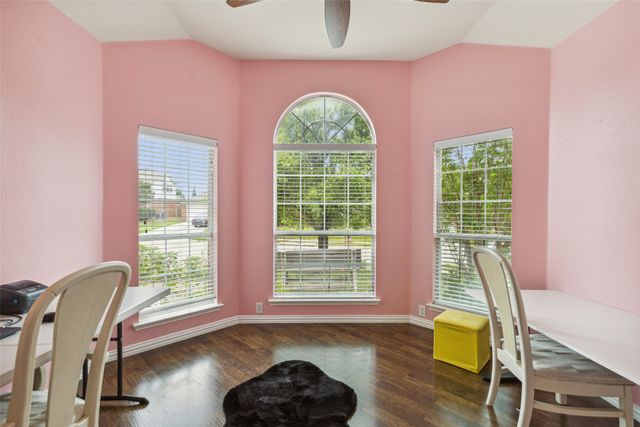 1756 Hidden Brook Drive, Grand Prairie, TX 75050