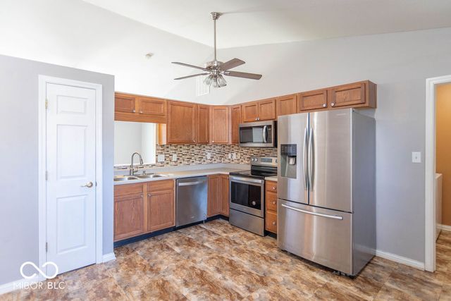 6261 E Ablington Court, Camby, IN 46113