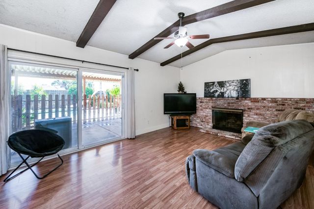 1504 Scott Avenue, Clovis, CA 93611