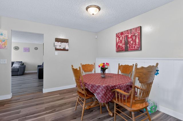 1504 Scott Avenue, Clovis, CA 93611