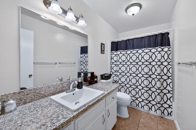 1504 Scott Avenue, Clovis, CA 93611