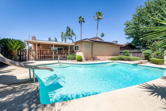 1504 Scott Avenue, Clovis, CA 93611