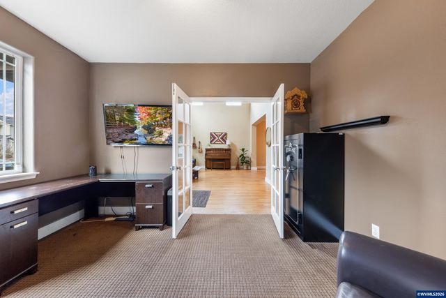 308 Holder Ln SE, Salem, OR 97306