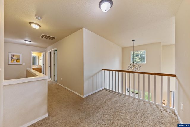 308 Holder Ln SE, Salem, OR 97306