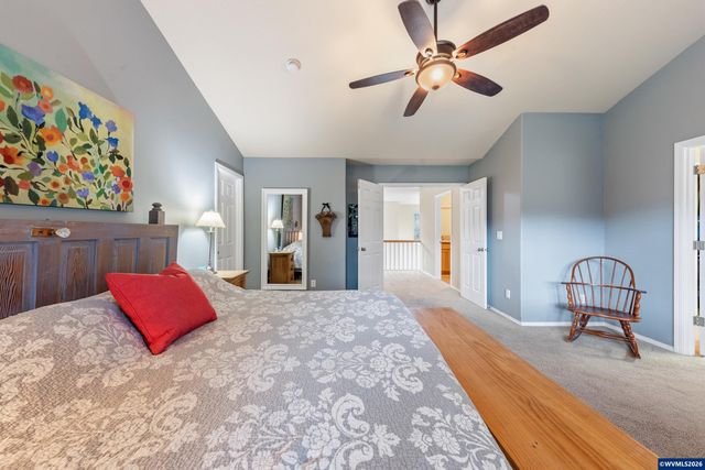 308 Holder Ln SE, Salem, OR 97306