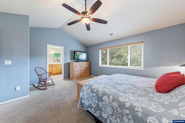 308 Holder Ln SE, Salem, OR 97306