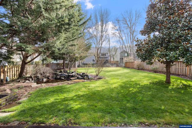 308 Holder Ln SE, Salem, OR 97306