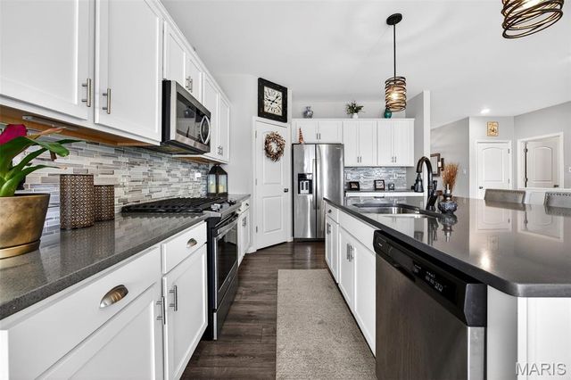 527 Columbia Downs, Lake St Louis, MO 63367