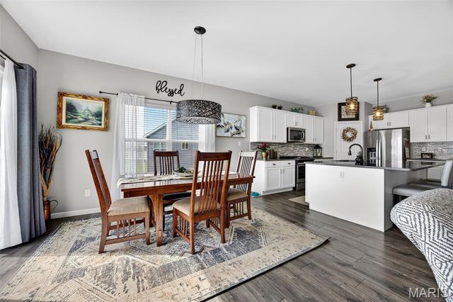 527 Columbia Downs, Lake St Louis, MO 63367